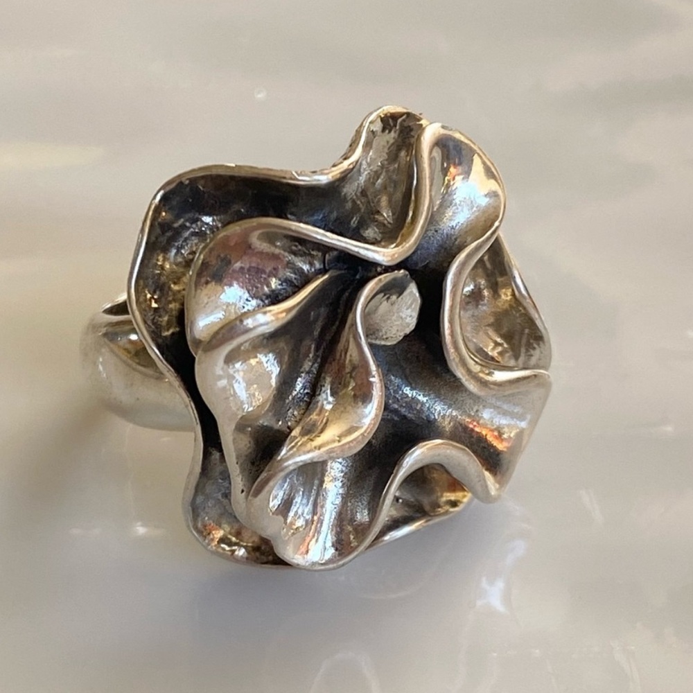 Silpada Silver Floral Ring